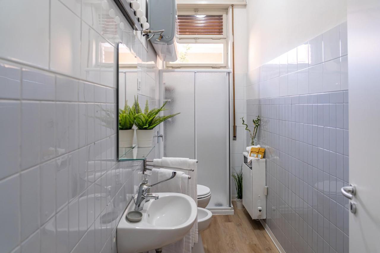 Casa Golgi - Pavia City - By Host4U Екстериор снимка